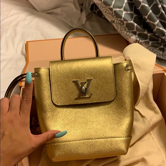 Authentic Louis Vuitton lockme Bb - Picture 3 of 8